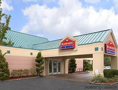 Ramada By Wyndham Parsippany Hotel